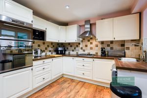 Photo 17- click for photo gallery